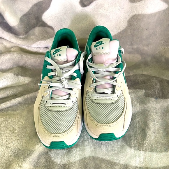 Brand New Nike Air Max for Sale - Picture 2 of 3